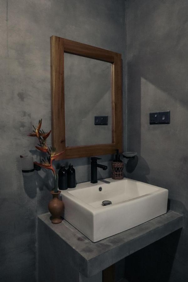 Hotel New- Gitano Surf Beachfront Ahangama Zewnętrze zdjęcie